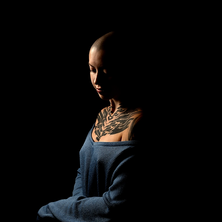 Caroline mit Hund und Kamera